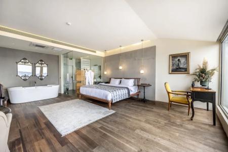 Ansen and Suites - 98