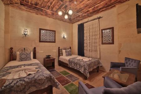 Caravanserai Inn - 93