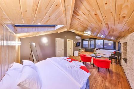 Agva Pieria Luxury +16 - 49
