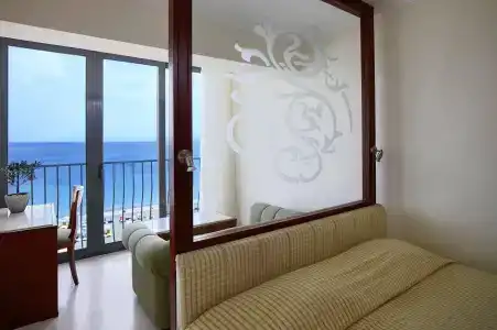 Mitsis La Vita Beach - 9