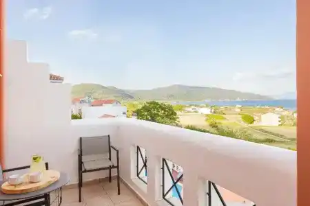 Nisea Samos - 37
