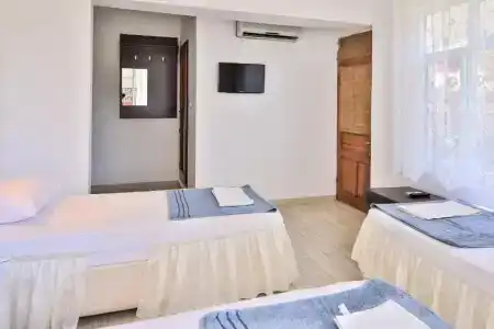 Santosa Pension - 29