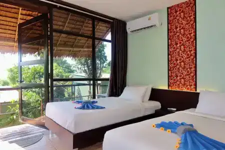 Phi Phi Sea Sky Resort - 36