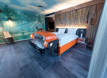 v8 Classic Motorworld Region Stuttgart - 49