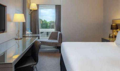 DoubleTree by Hilton Bristol City Centre - 37