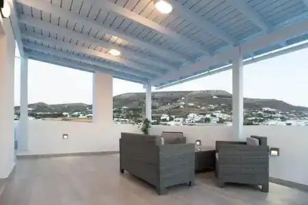 Kontaratos Studios & - 323