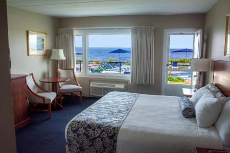 Atlantis Oceanfront Inn - 22