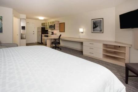 Candlewood Suites Miami Intl Airport - 36Th St, An Ihg - 63