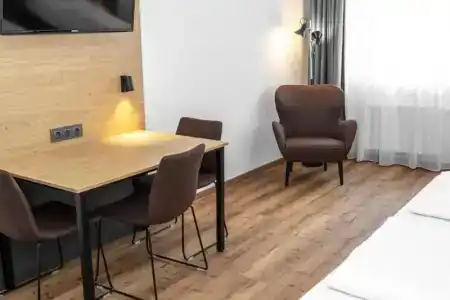 LA serviced - 27