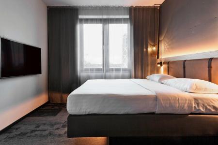 Moxy Duesseldorf South - 22