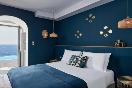Kouros & Suites - 2