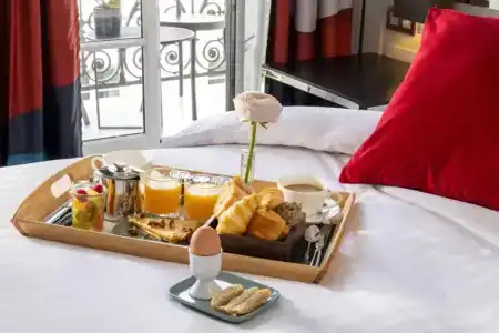 Les Matins de Paris & Spa - 105