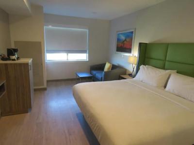 Wyndham Garden - 16