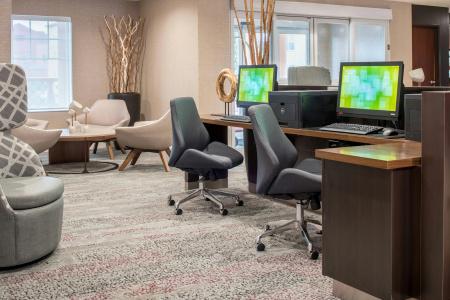 Courtyard by Marriott Portland North - 17