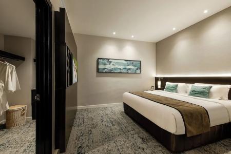 Ascott - 51