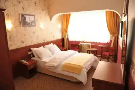 Saray - 7