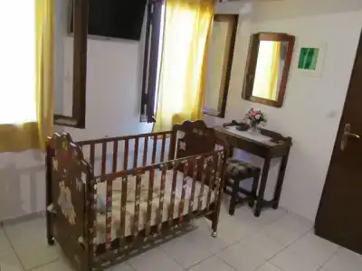 Poco Loco Bed & Breakfast - 38
