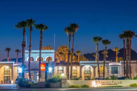 Ramada by Wyndham & Conference Center - 0