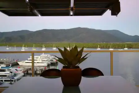 Cairns Private - 66