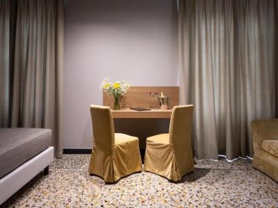 Hnn Luxury Suites - 29