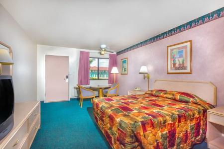 TraveSuites - 25