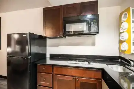 6-Houston, TX - Brookhollow - 61