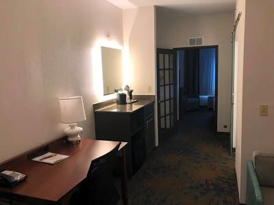 Erie Inn & Suites Solstice - 47