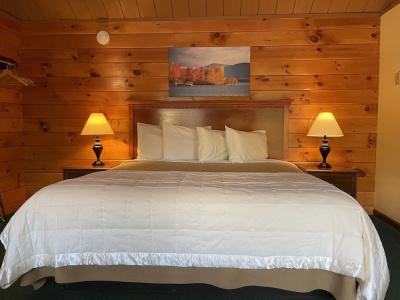 Lake Crest Inn - 64