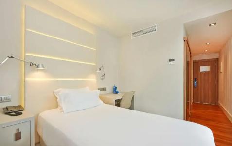 Nh Barcelona Les Corts - 36