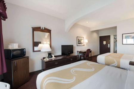 Quality Inn Grand Suites Bellingham - 59