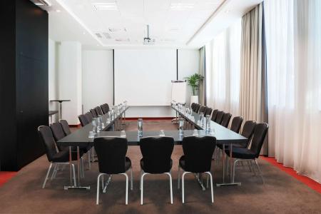 Park Inn by Radisson Brussels Midi - 9