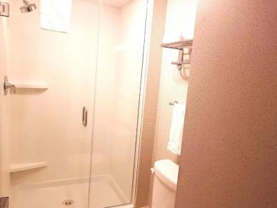 Holiday Inn Express and Suites, an IHG - 101