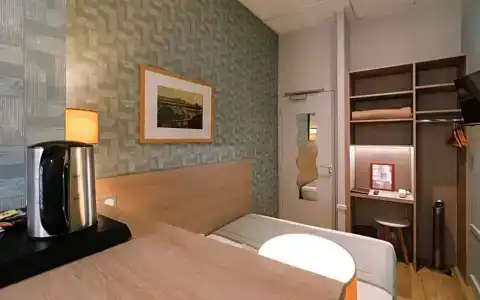 Hôtel du Dauphin - 75