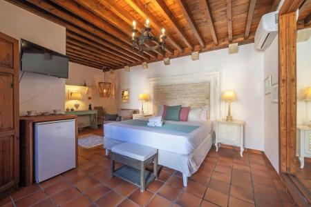 Saint Artemios and Oriental Suites - 19