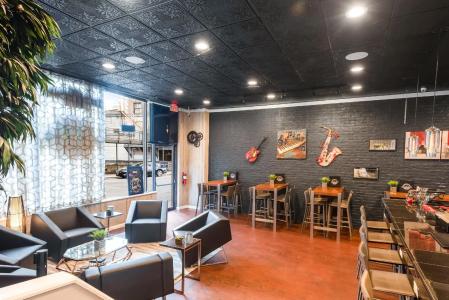 Riverwalk Plaza - 31