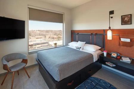 Moxy Denver Cherry Creek - 58