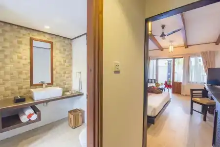 Fun Island Resort & Spa - 12