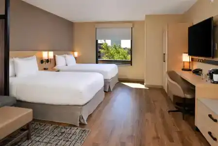Hyatt Place Chicago Wicker Park - Brand New - 13
