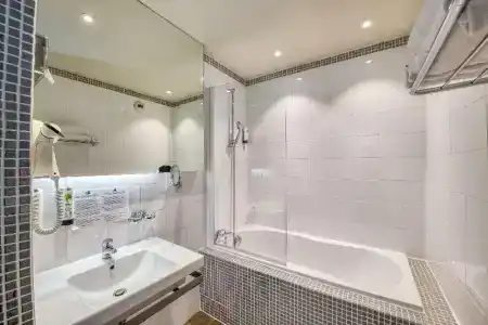 Best Western Plus hôTel De l'Arbois - 43