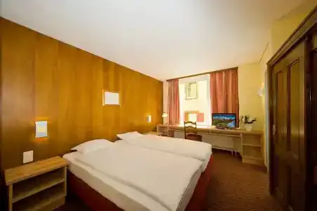 Le Petit Charme-Inn - 49