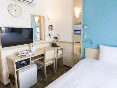 Toyoko Inn Osaka Kyobashi Sakuranomiya - 9