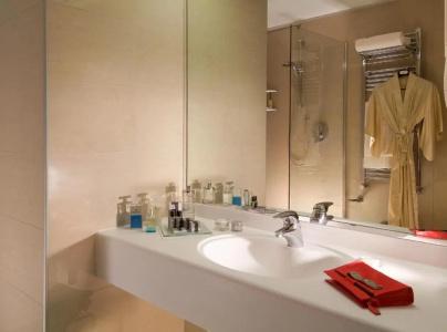 Best Western Biri - 57