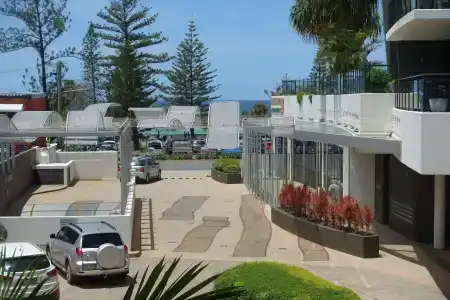Ambience on Burleigh Beach - 21