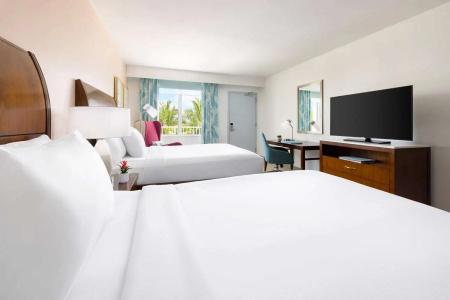 Hilton Garden Inn / The Keys Collection - 48