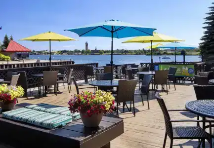 Deltas by Marriott Waterfront - 26