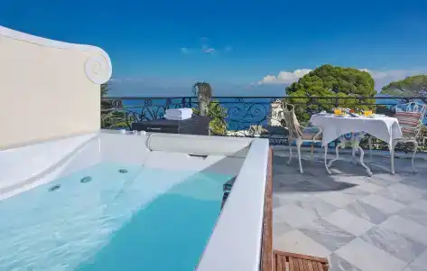 Luxury Villa Excelsior Parco - 12