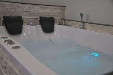 Imperial Suites - 37