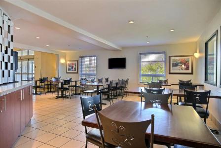 Super 8 by Wyndham - 16