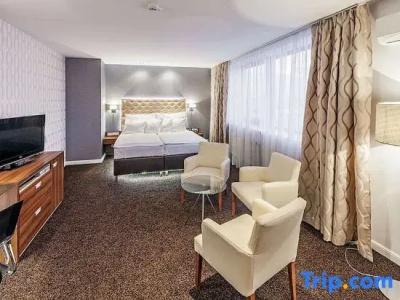 Champerret Elysees - 104
