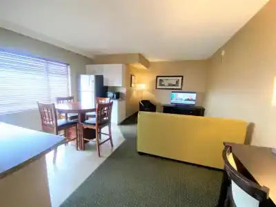 Days Inn by Wyndham Conference Centre - 37